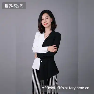邓然怡